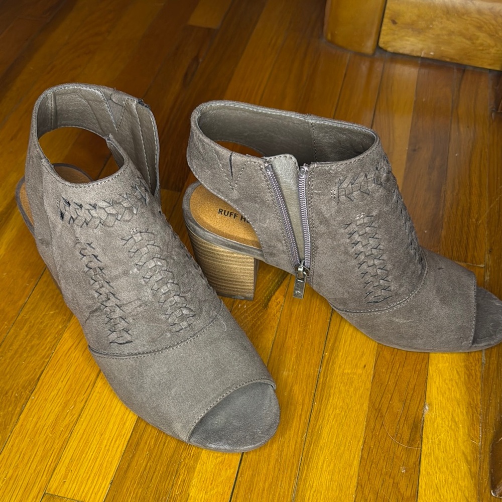 Ruff Hewn Gray Ankle Boots with Chunky Heel